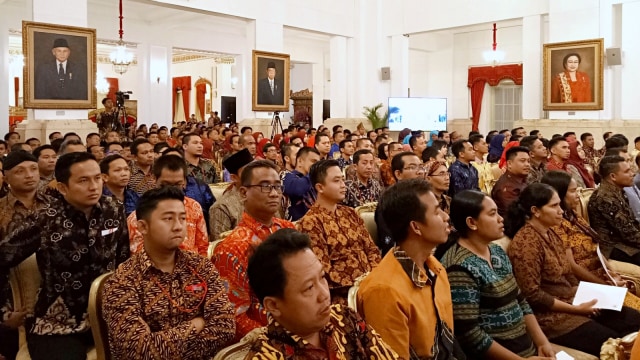 Presiden Jokowi memberi arahan ke SDM program Keluarga Harapan di Istana Negara, Jakarta. (Foto: Jihad Akbar/kumparan)