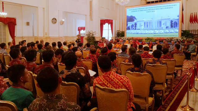 Presiden Jokowi memberi arahan ke SDM program Keluarga Harapan di Istana Negara, Jakarta. (Foto: Jihad Akbar/kumparan)