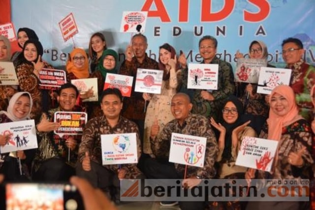 Arumi Bachsin Turut Berbicara Soal HIV/AIDS