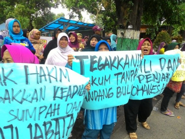 Putusan Pidana Presdir PT TAP Ditunda, Pekerja Demo Depan PN Bangil
