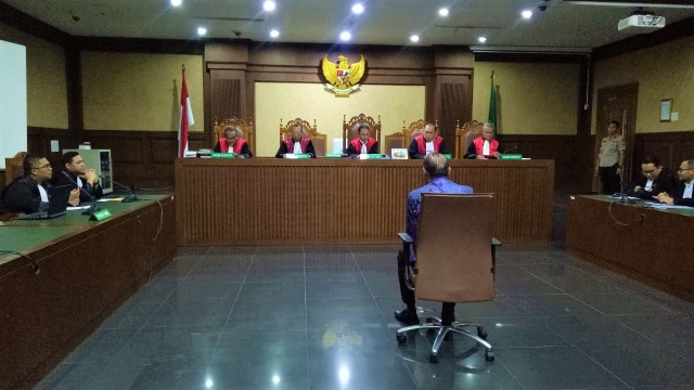 Sidang pembacaan putusan untuk terdakwa kasus suap PLTU Riau-1, Johanes Budisutrisno Kotjo, selaku pemilik saham Blackgold Natural Resources Limited. (Foto: Marcia Audita/kumparan)