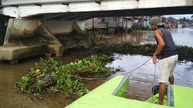 Sampah Sungai Dibersihkan Jelang Festival Jukung Tradisional