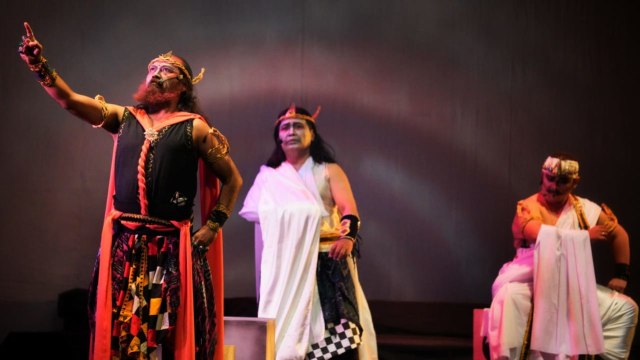 Opera Ramayana di ISBI Bandung, Ketika Kebenaran Ditentukan Anak Panah (3)