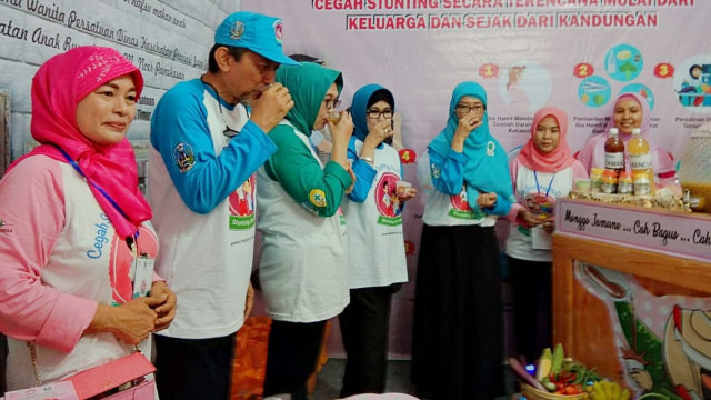 Kepala dinas kesehatan Jawa Timur, Kohar Hari Santoso dalam acara kampanye gerakan nasional pencegahan stunting. (Foto: Nuryatin Phaksy Sukowati/kumparan)