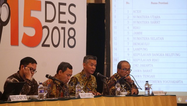 Rapat pleno Rekapitulasi Daftar Pemilih Tetap Hasil Perbaikan (DPTHP). (Foto:  Fanny Kusumawardhani/kumparan)