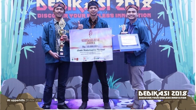 Mahasiswa Teknik Kelautan ITB Raih Juara 1 Desain Floating Breakwater Tingkat Nasional. (Foto: Dok. ITB)
