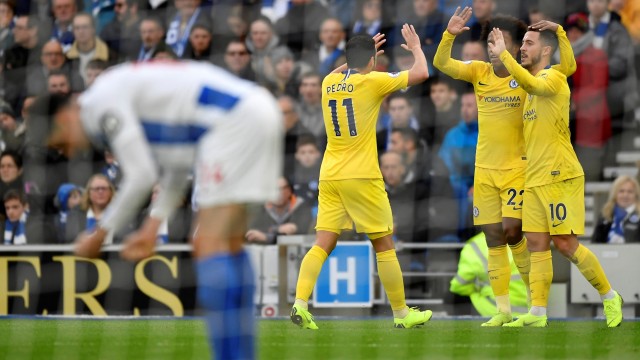 Para pemain Chelsea merayakan gol Eden Hazard ke gawang Brighton. (Foto: REUTERS/Toby Melville)
