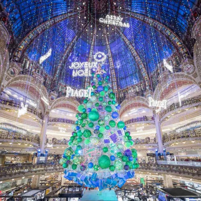 5 Pohon Natal Terindah di Dunia yang Super Cantik 