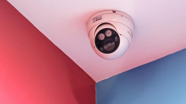 CCTV di sudut ruangan. Foto: Dok. MAK network