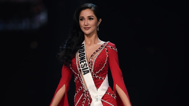 Sonia Fergina Citra dalam ajang Miss Universe 2018. (Foto: Lillian SUWANRUMPHA / AFP)