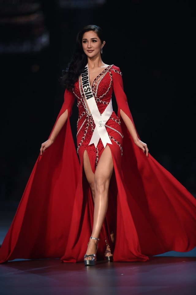 Sonia Fergina Citra dalam ajang Miss Universe 2018. (Foto: Lillian SUWANRUMPHA / AFP)