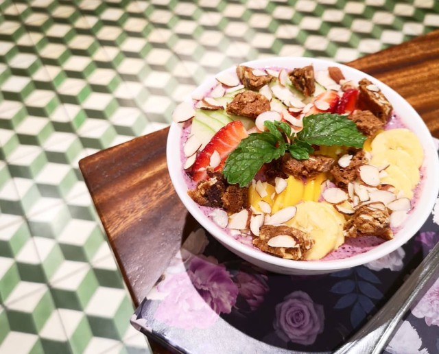 Smoothie bowl, makanan favorit Catriona Gray, Miss Universe 2018 (Foto: Instagram @catriona_gray)