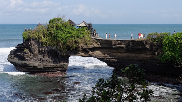Pantai Batu Bolong di Bali (Foto: Flickr/didier omnès)