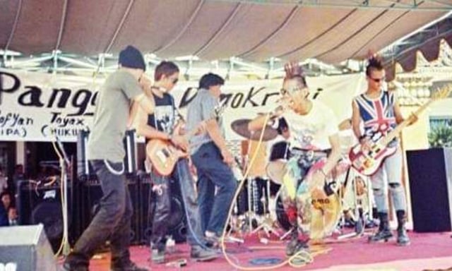 Band Punk Rock Ini Terpaksa Ganti Nama Gara-gara Bom Bali