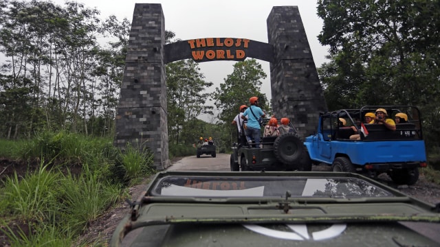 Pintu masuk The Lost World, kawasan Lava Tour Merapi (Foto: Aria Sankhyaadi/kumparan)