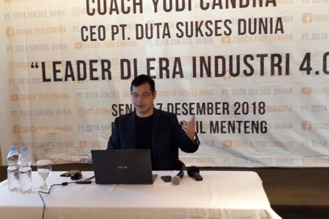 Leader di Era Revolusi Industri 4.0 (71724)