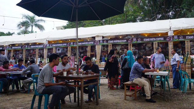 Suasana Festival Kopi Banda Aceh 2018 di Taman Bustanul Salattin. (Foto: Zuhri Noviandi/kumparan)