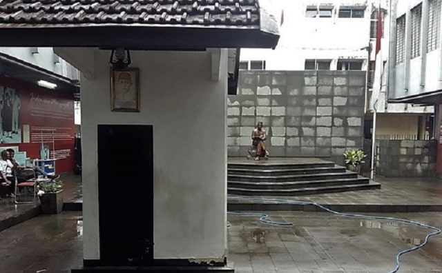 Penjara Bung Karno di Bandung Andalkan Sumbangan Pengunjung