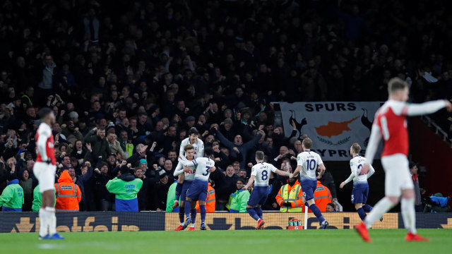 Perayaan gol Spurs saat melawan Arsenal. (Foto: Reuters/David Klein)