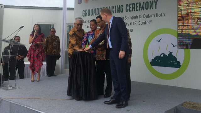 Gubernur DKI Jakarta Anies Baswedan saat groundbreaking ITF Sunter. (Foto: Moh Fajri/kumparan)