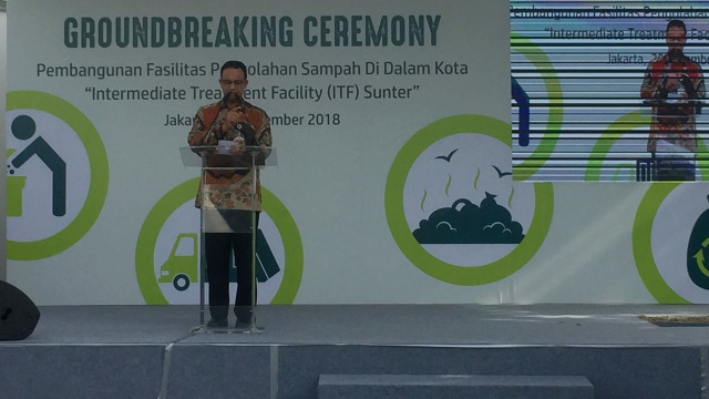 Gubernur DKI Jakarta Anies Baswedan saat groundbreaking ITF Sunter. (Foto: Moh Fajri/kumparan)