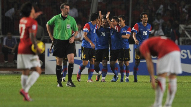 Pertandingan Indonesia lawan Malaysia pada 29 Desember 2010. (Foto: AFP/BAY ISMOYO)