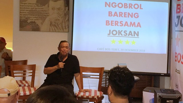 Djoko dalam acara Ngobrol Bareng Djoko Santoso di Cafe Bos, Jakarta Selatan, Kamis (20/12). (Foto: Fachrul Irwinsyah/kumparan)