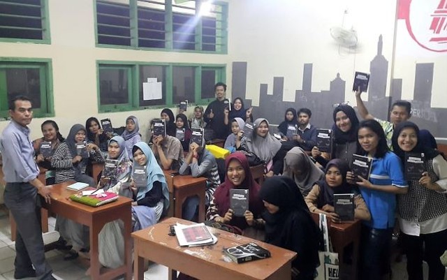 Mahasiswa Unindra Jadikan Menulis Ilmiah Sebagai Kompetensi - kumparan.com