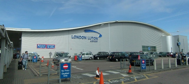 Luton Airport (Foto: Wikimedia Commons)