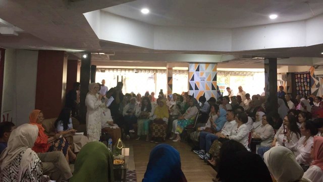 Diskusi tim relawan Prabowo-Sandi, Melati Putih Indonesia di Kebayoran Baru, Jaksel. (Foto: Muhammad Lutfan Darmawan/kumparan)