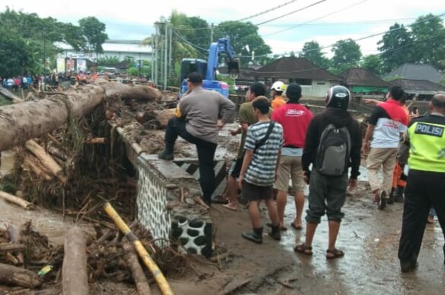 Banjir Bandang Terjang Jembrana, Jalur Gilimanuk-Denpasar Lumpuh