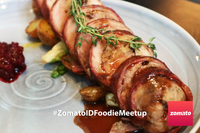 Holly Jolly Foxy Christmas #ZomatoIDFoodieMeetup (2)