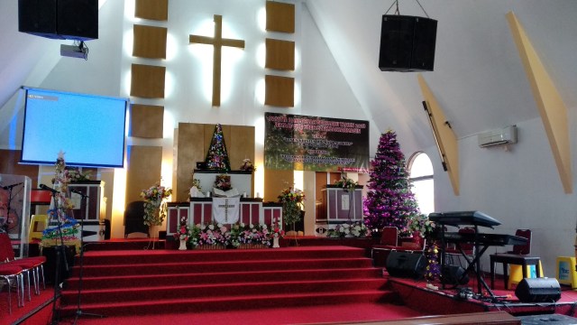 Perayaan Natal  Dekorasi  Altar  Gereja Untuk Natal  