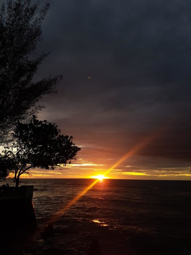 Ombak Di Pantai Anyer Pasirpantaicom