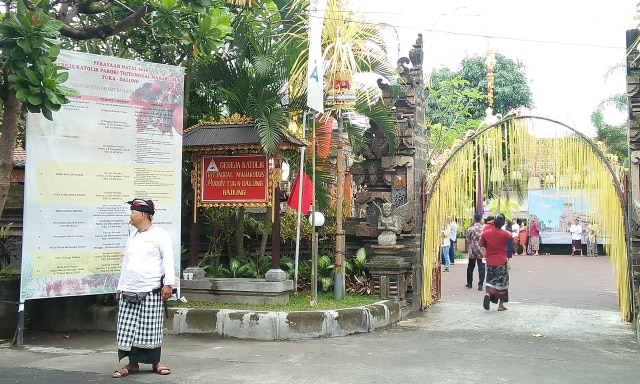Perayaan Natal  Bernuansa Bali di desa Tuka, Pecalang Pun Ikut Berjaga