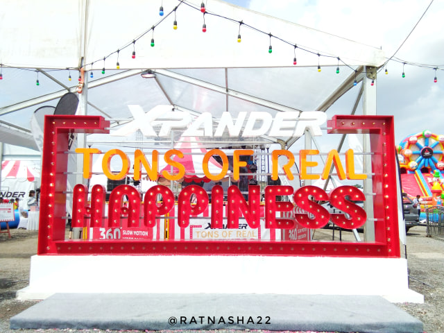 ‘Liburan Sedetik’  ke Taman Hiburan Mitsubishi XPANDER Tons of Real Happiness