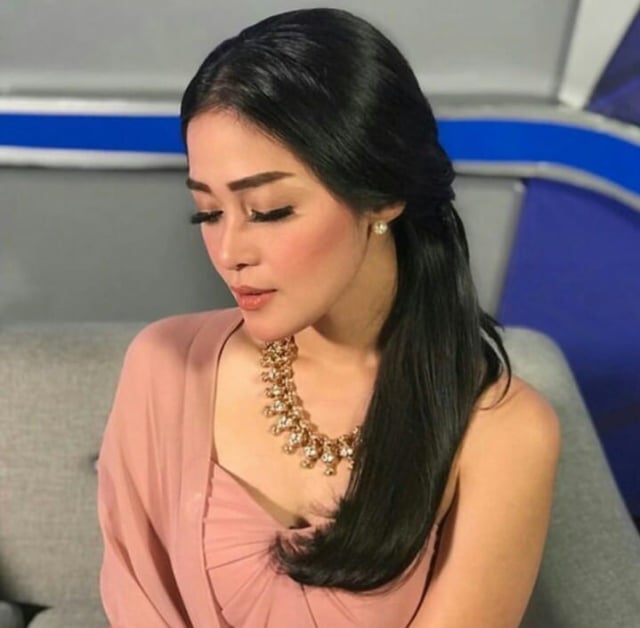 Turun 20 Kg, Intip 7 Penampilan Gracia Indri yang Makin Memesona (3)
