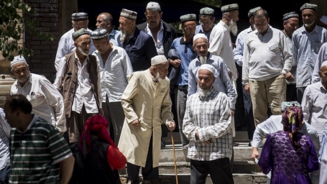 Warga Uighur di Xinjiang, China (Foto: AFP/Johannes Eisele)