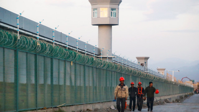 Kamp penjara Uighur di Dabancheng, Xinjiang. Foto: Reuters/ Thomas Peter