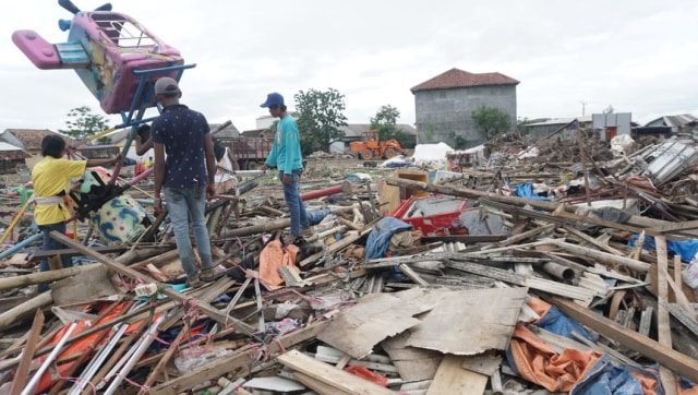 Suasana kerusakan pasar malam dampak Tsunami Selat Sunda di Desa Sumber Jaya, Kecamatan Sumur,Kabupaten Pandeglang. (Foto: Helmi Afandi Abdullah/kumparan)