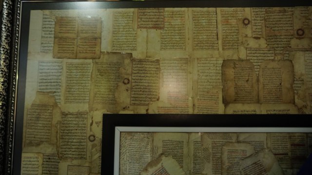 Manuskrip (kitab kuno) Aceh milik Tarmizi A Hamid. (Foto: Zuhri Noviandi/kumparan)