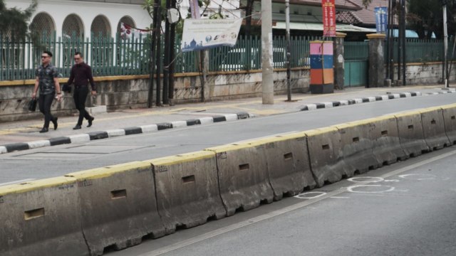 TKP penembakan anggota TNI di Jalan Jatinegara Barat, Jakarta Timur, Rabu (26/12/2018). (Foto: Jamal Ramadhan/kumparan)