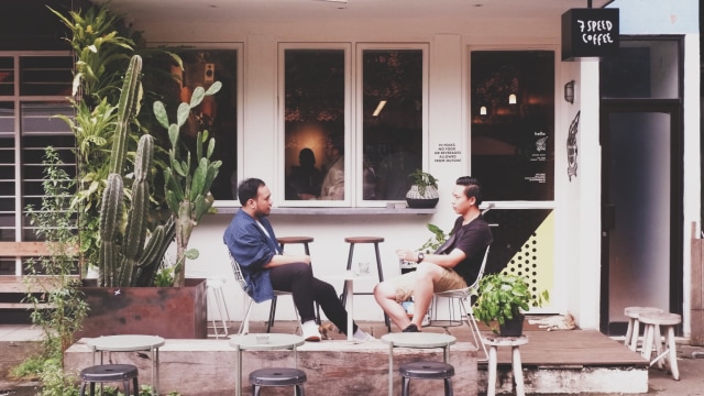 5 Coffee Shop di Jakarta Selatan yang Asyik Buat Nongkrong (10)