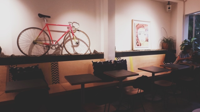 5 Coffee Shop di Jakarta Selatan yang Asyik Buat Nongkrong (12)