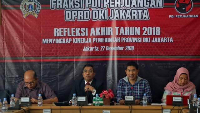 Gembong Warsono, memaparkan refleksi akhir tahun 2018 menyingkapi kinerja pemerintah provinsi DKI Jakarta. (Foto: Irfan Adi Saputra/kumparan)
