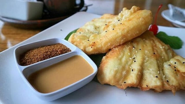 pisang kipas karamel (Foto: Instagram: @putichitara )