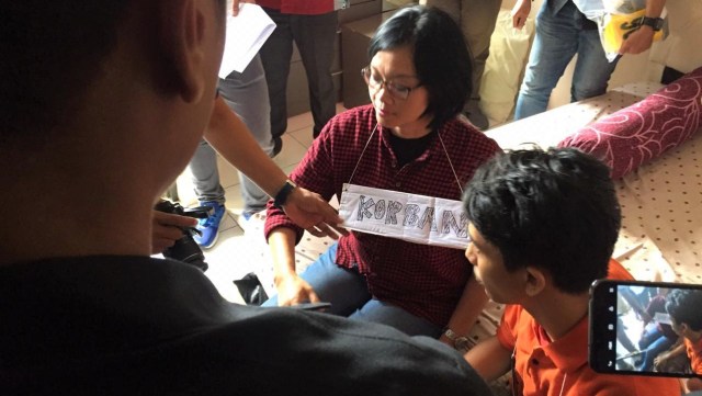 Rekonstruksi pembunuhan Sisca Icun Sulastri di Apartemen Kebagusan City, Jakarta Selatan. (Foto: Ferry Fadhlurrahman/kumparan)