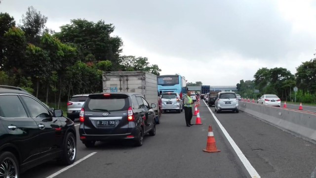 Lalu-lintas Puncak Bogor mulai padat jelang libur tahun baru 2019. (Foto: Dok. Polres Bogor)