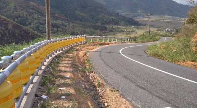 Pemasangan Roller Barrier di Aceh  (Foto: Dishub Aceh)
