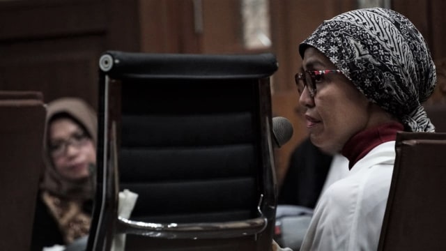 Nenie Afwani saat menjadi saksi dalam sidang Eni Maulani Saragih di Pengadilan Tipikor. Foto: Jamal Ramadhan/kumparan